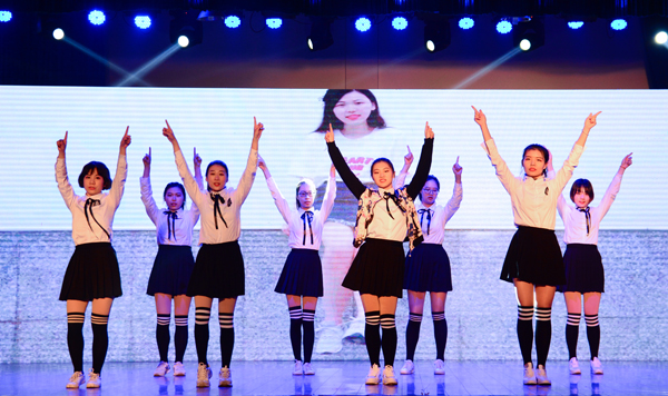 1514539366264007160.jpg DSC_6503.jpg