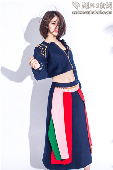 武汉科技大学,高校服装与服饰设计展览,军装,郑思 武汉科技大学,高校服装与服饰设计展览,军装,郑思