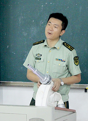 1506563179782081686.jpg 消防安全知识讲座20170927 (3).jpg