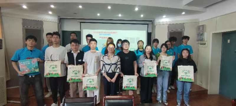武汉科技大学资源与环境工程学院举办桌游科普活动:以桌游形式传达双碳理念